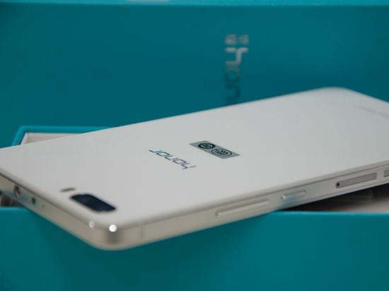 年度收官 華為榮耀6 Plus上手體驗(yàn)