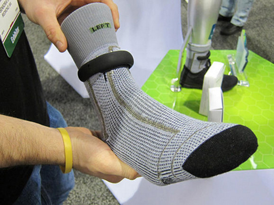 運(yùn)動(dòng)襪賣1236元！智能的還帶腳鏈