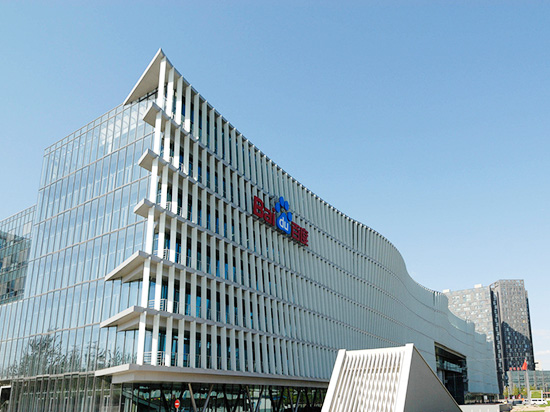 百度要搞機(jī)，1億美元入股聯(lián)想神奇工廠