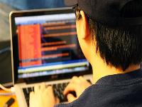 視頻直播下一站，看人寫代碼