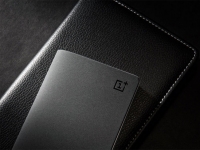 手感真TM好，一加來(lái)電砂巖黑版89元開賣