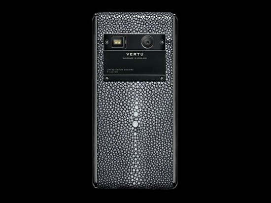 土豪請看過來 Vertu新機(jī)換殼后起價(jià)4萬