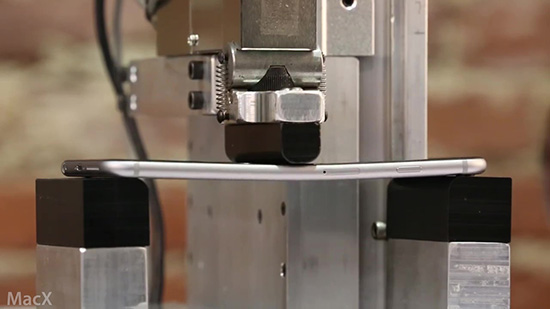 三星哭暈！S6 edge居然比iPhone 6 Plus更容易彎