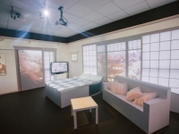 走進(jìn)這個(gè)房間，你能瞬間從東京到巴黎