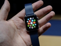 Apple Watch首日訂購(gòu)量遠(yuǎn)超Android手表全年銷量