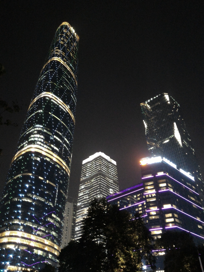 華碩Zenfone 2體驗：難以擔當主力機的4GB RAM旗艦