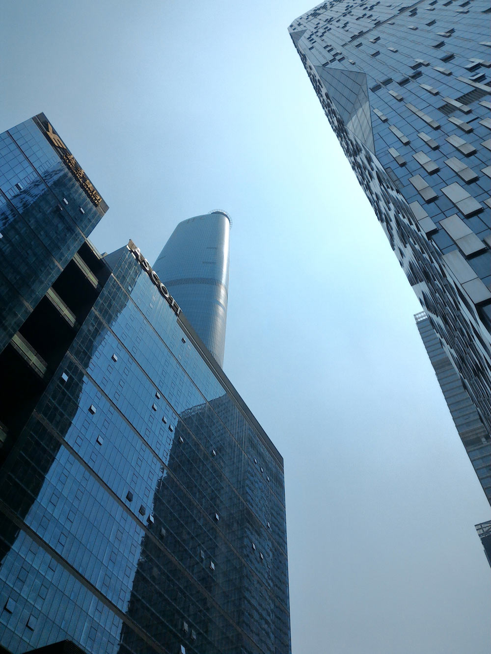 華碩Zenfone 2體驗：難以擔當主力機的4GB RAM旗艦