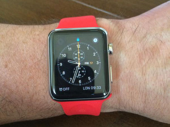 沒見過吧？蘋果或推紅色運(yùn)動版Apple Watch