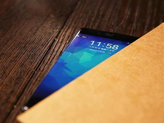 無(wú)邊框碾壓樂(lè)視！nubia Z9再曝真機(jī)照