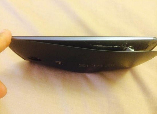 親兒子都靠不??！Nexus 6的電池也炸了