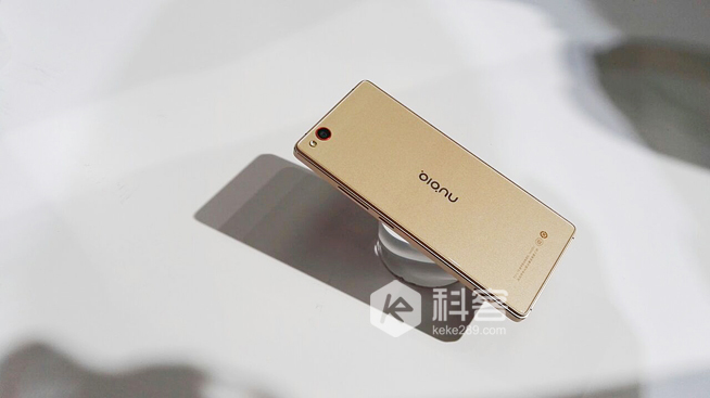 無邊框旗艦發(fā)布，nubia Z9現(xiàn)場實拍