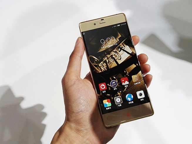 無邊框旗艦發(fā)布，nubia Z9現(xiàn)場實拍