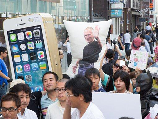 闊別一年回歸，錘子科技還有戲嗎？