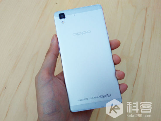 2499元起，全金屬OPPO R7和R7 Plus上手