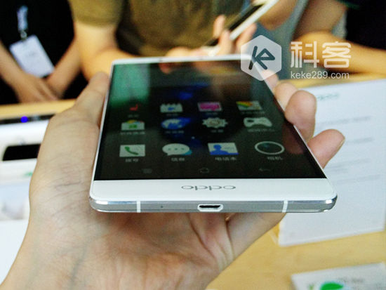 2499元起，全金屬OPPO R7和R7 Plus上手