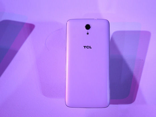 TCL發(fā)布么么噠3S：支持眼紋解鎖售799