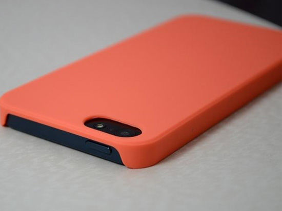 1432380477444887.jpg 手機戴套VS“裸奔”:你更喜歡哪種方式?