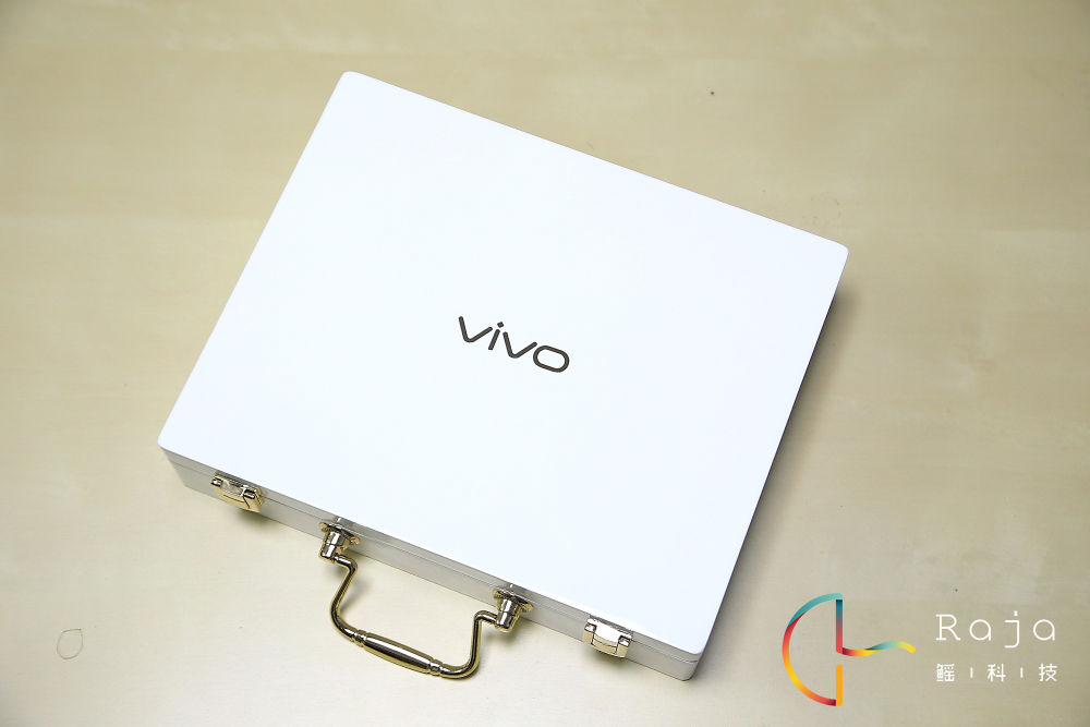 竟敢自稱最美的手機(jī)，vivo X5 Pro體驗(yàn)評測