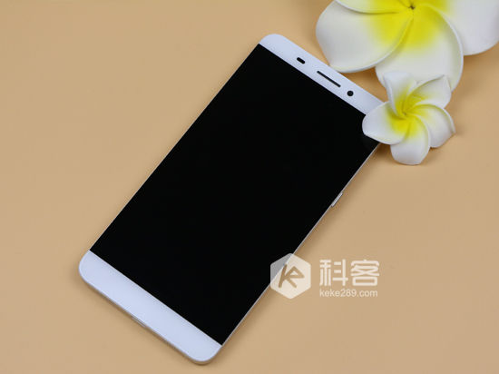 豈能小看無邊框？！樂視超級手機1體驗評測