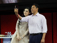 范爺堪稱年度最佳代言人 用Moto X公開(kāi)戀情