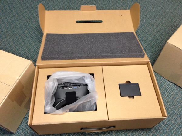 HTC虛擬現實眼鏡出貨 首批供給開發(fā)者