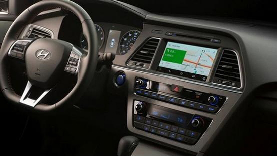 車載系統(tǒng)：CarPlay和Android Auto誰更牛？