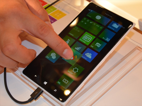 沒(méi)旗艦機(jī)真不行，WP美國(guó)份額持續(xù)崩潰