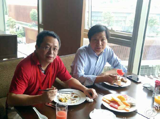 周鴻祎放狠招：大神手機(jī)虧本賣，稱紅米很渣