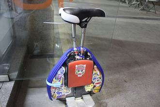 站著or坐著？論平衡車炫酷的坐姿