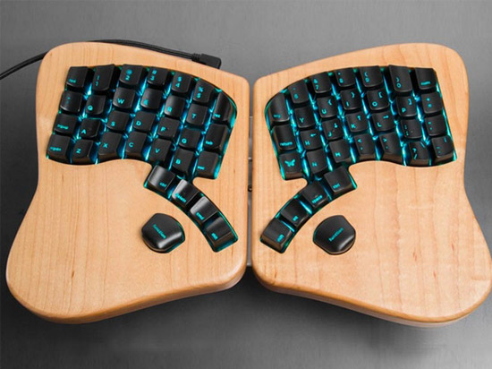 Model 01分離式鍵盤 讓鍵盤手見鬼去吧！