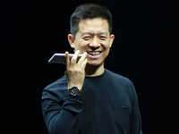 樂視入股酷派，360周鴻祎發(fā)朋友圈稱被捅刀子了