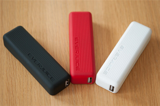 STROM移動(dòng)電源 為iPhone充電提速30%