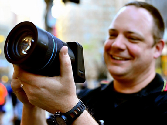 無反相機也能先拍照后對焦