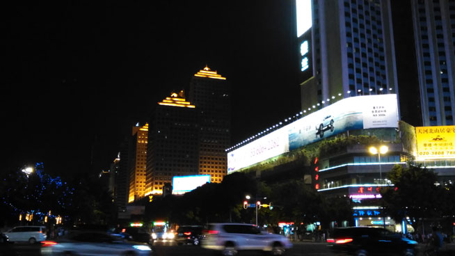 格力手機(jī)評(píng)測(cè)：這貨真值1600元？