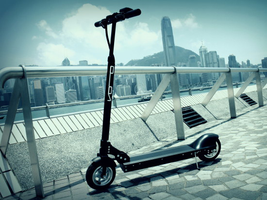 VOMO電動滑板車，時速高達32公里/時