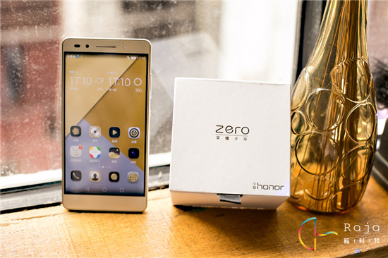 引領美學新風尚，榮耀zero手環(huán)開箱圖賞