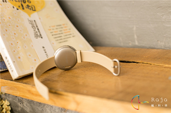 引領美學新風尚，榮耀zero手環(huán)開箱圖賞