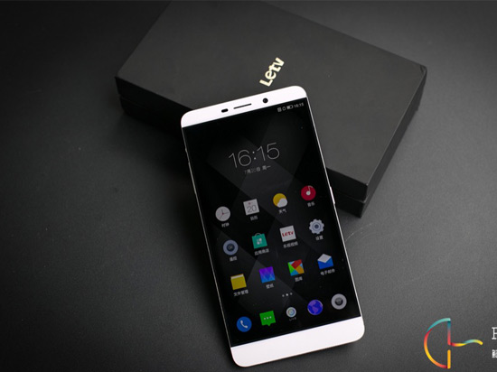 又要窒息了，樂視超級手機(jī)Max圖賞