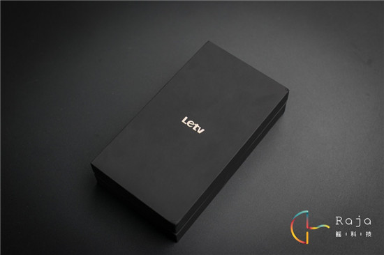 又要窒息了，樂視超級手機(jī)Max圖賞