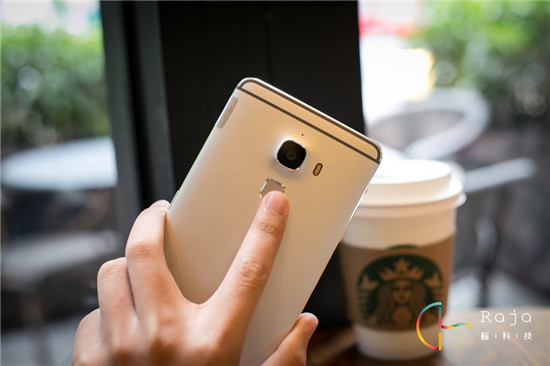 又要窒息了，樂視超級手機(jī)Max圖賞