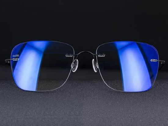 對(duì)人有害？！藍(lán)光真的會(huì)影響睡眠嗎？