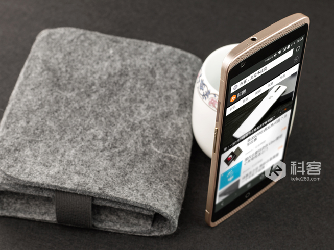 奢華品質(zhì)，高端旗艦中興AXON天機(jī)圖賞