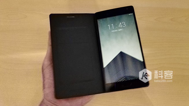 圖集+視頻：一加手機(jī)2代上手，質(zhì)感依舊