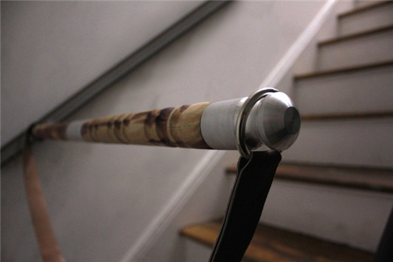 電梯吞人驚魂未定？看外國(guó)人如何避免