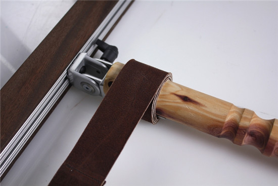 電梯吞人驚魂未定？看外國(guó)人如何避免