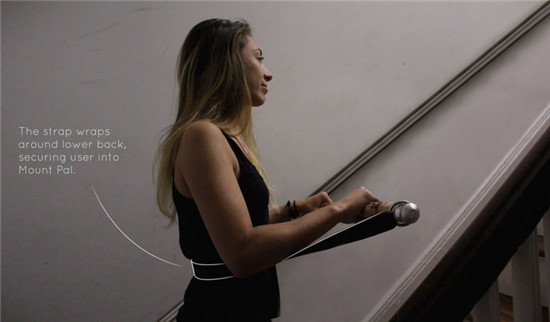 電梯吞人驚魂未定？看外國(guó)人如何避免