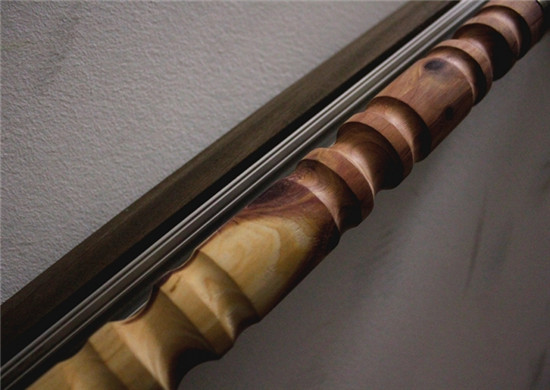 電梯吞人驚魂未定？看外國(guó)人如何避免