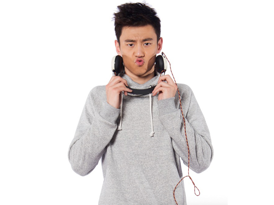 別舔屏了，跟著小鮮肉寧澤濤挑數(shù)碼裝備吧！