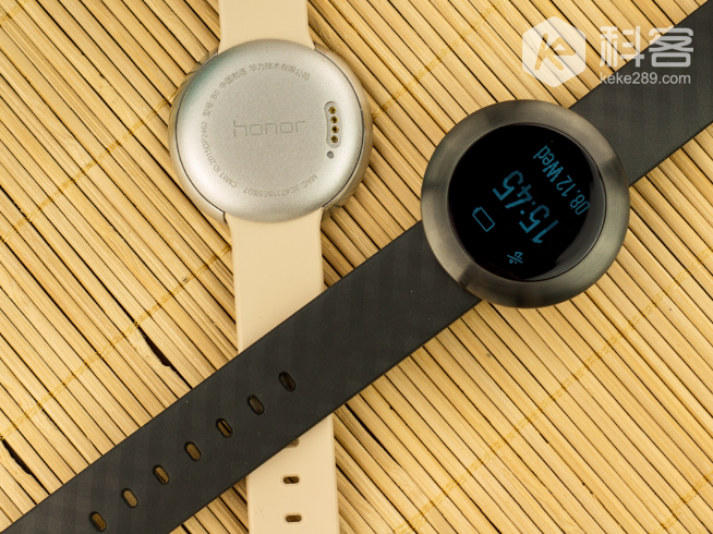 腕上精靈！華為榮耀手環(huán)zero開(kāi)箱圖賞