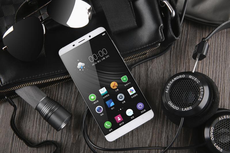 奇酷手機(jī)發(fā)布：1199/1999/3599元，丟了錢賠12萬